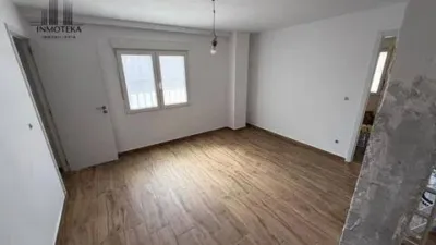 Apartment in Almansa photo 2
