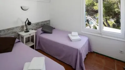 Chalet on Carrer del Cap de la Barra photo 13