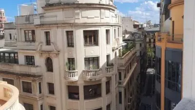 Penthouse on Carrer de la Barcelonina photo 9
