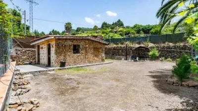 Rustic house on La Florita Street photo 25