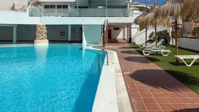 Apartment on Calle de Irlanda photo 26