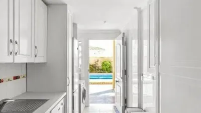 Apartment on Pino Piñonero Street photo 14