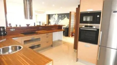Apartment on Calle del Maestro Parada photo 8