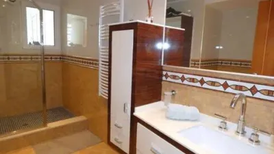 Apartment on Calle del Maestro Parada photo 22