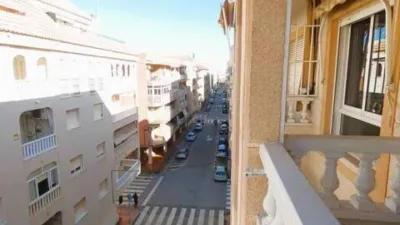 Apartment on Beniajan Street photo 28
