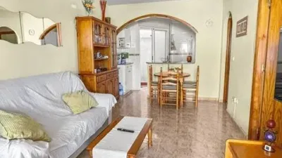 Terraced house on Niagara Street photo 9