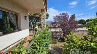 Chalet on Carrer de Montclar photo 58