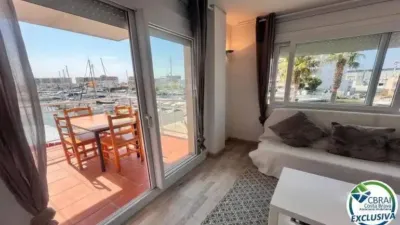Apartment on Avinguda del Port del Canigó photo 4