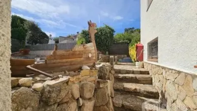 Chalet on Carrer de Montclar photo 40
