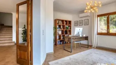 Chalet on Carrer de Siena photo 8
