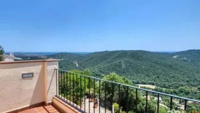 Chalet on Carrer de Siena photo 39