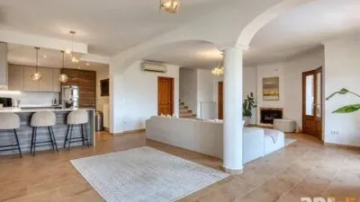 Chalet on Carrer de Siena photo 6