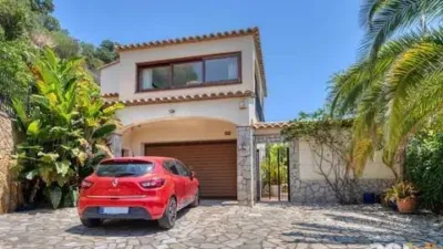 Chalet on Carrer de Siena photo 45