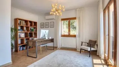 Chalet on Carrer de Siena photo 7