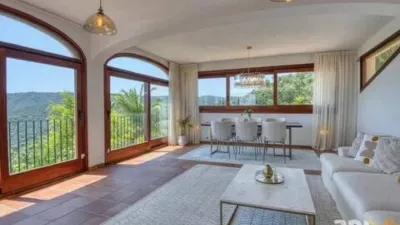 Chalet on Carrer de Siena photo 27