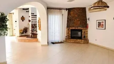 Chalet on Carrer de l'Ebre photo 17
