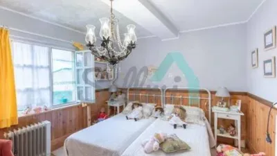 Terraced house for sale in La Espinera, Tuilla-Langreo (Asturias, Spain). Price: €250,000. Built area: 306 m². Plot size: 1,029 m². 6 bedrooms and 3 bathrooms. photo 45