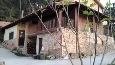 Chalet on Calle Lugar Troncoso Nn photo 4