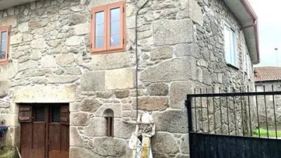 Chalet on Vigo Street S-N photo 2