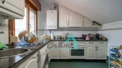 Piso en alquiler en Calle de Campomanes, Centro (Oviedo) de 750 €<span>/mes</span>