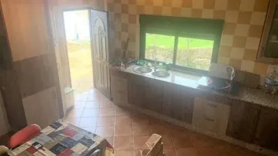 Chalet on Calle Lugar Troncoso Nn photo 12