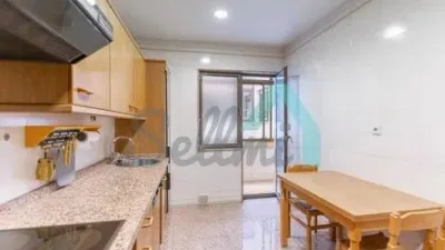 Piso en alquiler en Calle de Campomanes, Centro (Oviedo) de 1.300 €<span>/mes</span>