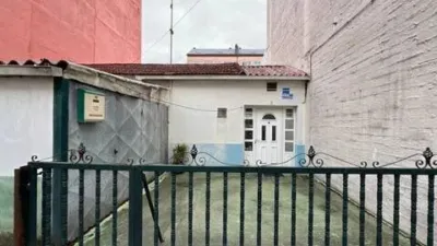 Terreno en venta en Calle Pintor Sotomaior - Vista 2