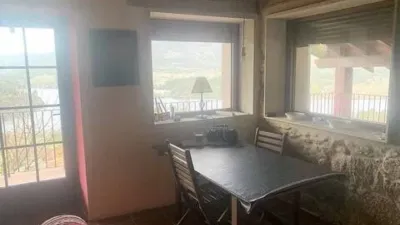 Chalet on Calle Lugar Troncoso Nn photo 26