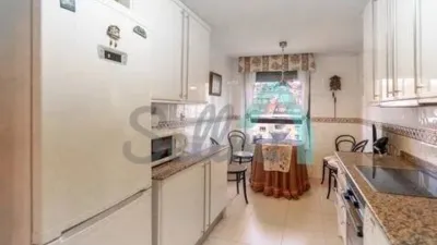 Piso en alquiler en Ciudad-Naranco-Vallobín, Ciudad-Naranco-Vallobín (Oviedo) de 1.000 €<span>/mes</span>
