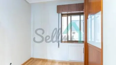 Piso en alquiler en Calle de Campomanes, Centro (Oviedo) de 1.300 €<span>/mes</span>