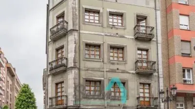 Piso en alquiler en Calle de Campomanes, Centro (Oviedo) de 750 €<span>/mes</span>