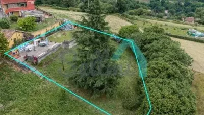 Terraced house for sale in La Espinera, Tuilla-Langreo (Asturias, Spain). Price: €250,000. Built area: 306 m². Plot size: 1,029 m². 6 bedrooms and 3 bathrooms. photo 15