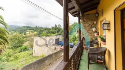 Terraced house for sale in La Espinera, Tuilla-Langreo (Asturias, Spain). Price: €250,000. Built area: 306 m². Plot size: 1,029 m². 6 bedrooms and 3 bathrooms. photo 54