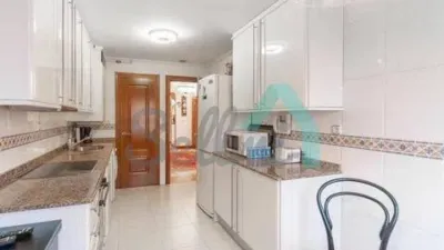 Piso en alquiler en Ciudad-Naranco-Vallobín, Ciudad-Naranco-Vallobín (Oviedo) de 1.000 €<span>/mes</span>