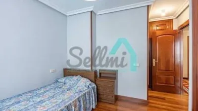 Piso en alquiler en Masip-La Ería-La Argañosa-Parque del Oeste, Masip-La Ería-La Argañosa-Parque del Oeste (Oviedo) de 895 €<span>/mes</span>
