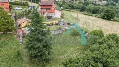 Terraced house for sale in La Espinera, Tuilla-Langreo (Asturias, Spain). Price: €250,000. Built area: 306 m². Plot size: 1,029 m². 6 bedrooms and 3 bathrooms. photo 18