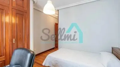 Piso en alquiler en Masip-La Ería-La Argañosa-Parque del Oeste, Masip-La Ería-La Argañosa-Parque del Oeste (Oviedo) de 895 €<span>/mes</span>