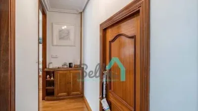 Piso en alquiler en Calle de Campomanes, Centro (Oviedo) de 750 €<span>/mes</span>