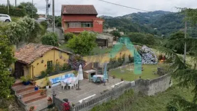 Terraced house for sale in La Espinera, Tuilla-Langreo (Asturias, Spain). Price: €250,000. Built area: 306 m². Plot size: 1,029 m². 6 bedrooms and 3 bathrooms. photo 12