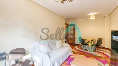 Piso en alquiler en Masip-La Ería-La Argañosa-Parque del Oeste, Masip-La Ería-La Argañosa-Parque del Oeste (Oviedo) de 895 €<span>/mes</span>