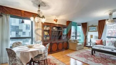 Piso en alquiler en Ciudad-Naranco-Vallobín, Ciudad-Naranco-Vallobín (Oviedo) de 1.000 €<span>/mes</span>