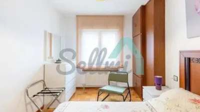 Piso en alquiler en Pumarín-Teatinos, Pumarín-Teatinos (Oviedo) de 800 €<span>/mes</span>