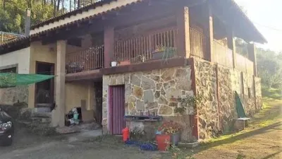 Chalet on Calle Lugar Troncoso Nn photo 3