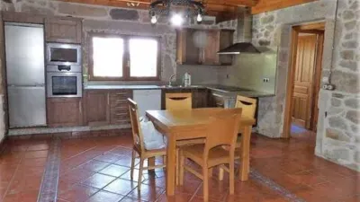 Rustic house on Calle San Fiz, Cangas, No Number photo 18
