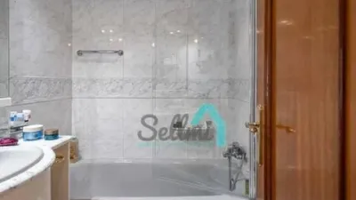 Piso en alquiler en Calle de Campomanes, Centro (Oviedo) de 750 €<span>/mes</span>