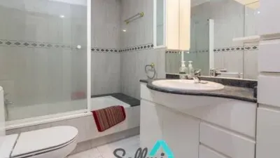 Piso en alquiler en Calle de San Pedro de Mestallón, Centro (Oviedo) de 700 €<span>/mes</span>