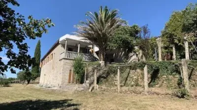 Chalet on Olas de Vilarino S-N Street photo 5