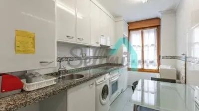 Piso en alquiler en Masip-La Ería-La Argañosa-Parque del Oeste, Masip-La Ería-La Argañosa-Parque del Oeste (Oviedo) de 895 €<span>/mes</span>