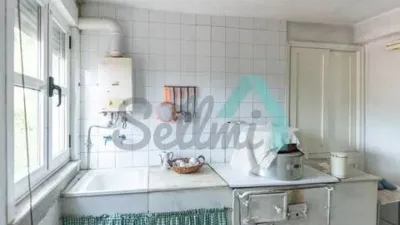 Terraced house for sale in La Espinera, Tuilla-Langreo (Asturias, Spain). Price: €250,000. Built area: 306 m². Plot size: 1,029 m². 6 bedrooms and 3 bathrooms. photo 91