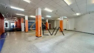 Local comercial en alquiler en Os Mallos-A Falperra - Més